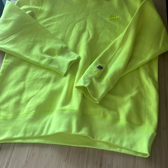 Brand  new with tags undefeated pull over sweat shirt in neon yellow - Picture 8 of 15